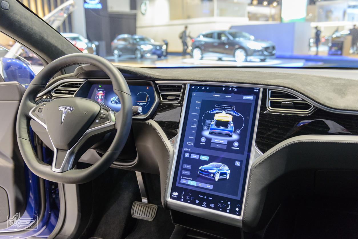 Tesla Model X 90D electric luxury high tech interior سيارات تسلا